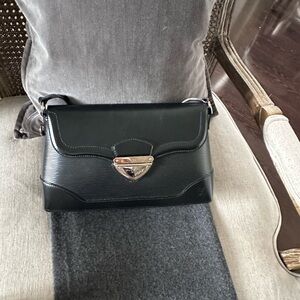 Louis Vuitton Épi bagatelle pm black